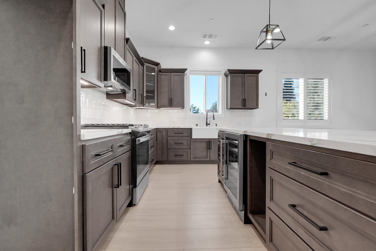 3394 Banbury Ln, Merced, CA 95340