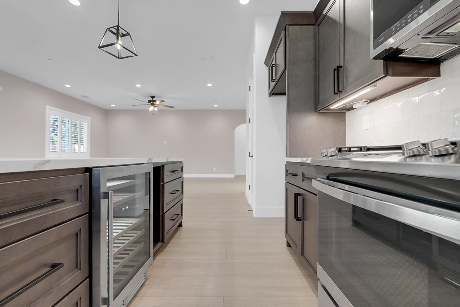 3394 Banbury Ln, Merced, CA 95340