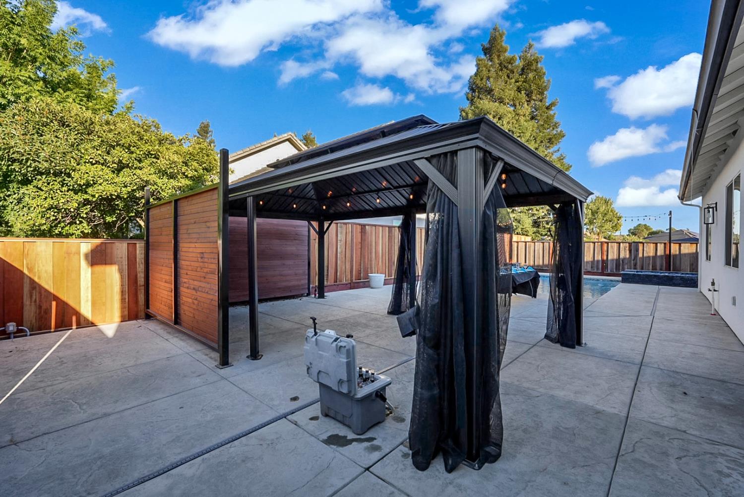 3394 Banbury Ln, Merced, CA 95340