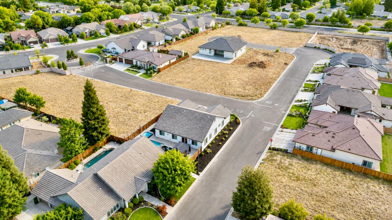 3394 Banbury Ln, Merced, CA 95340