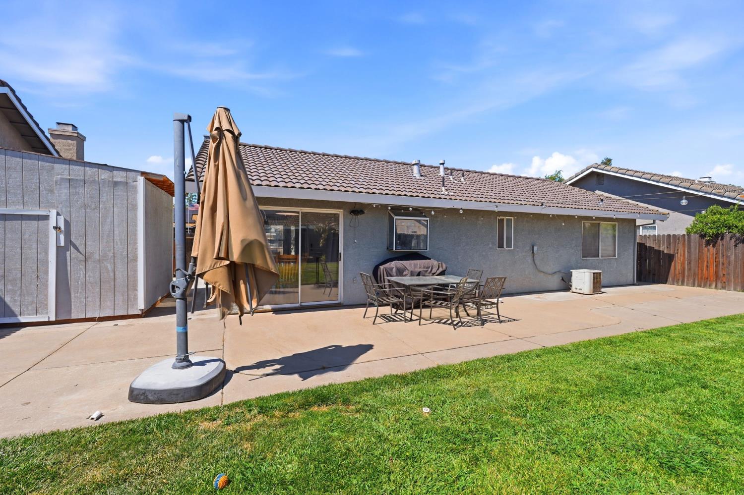 3848 Prince George Ln, Riverbank, CA 95367