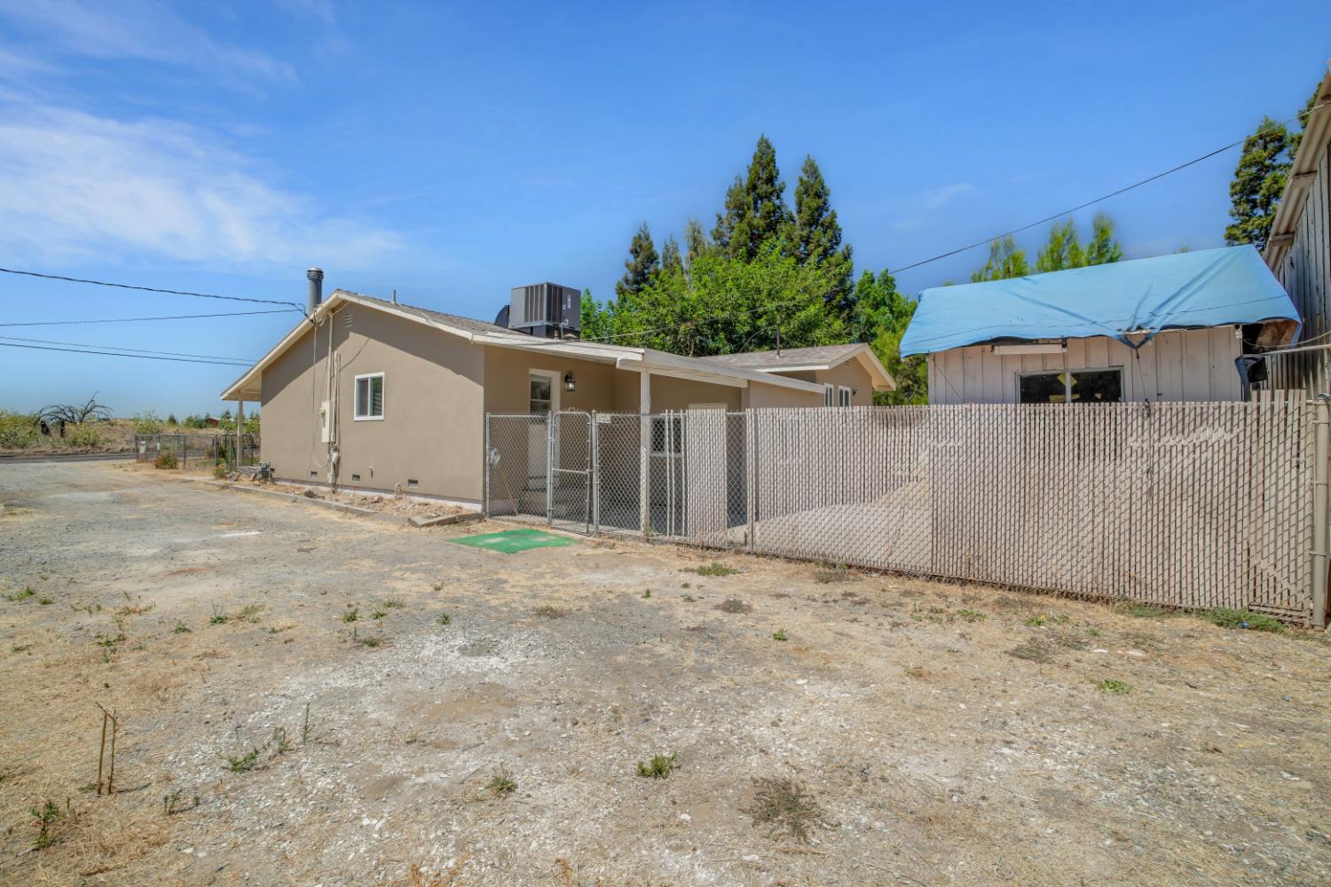 8400 Crane Rd, Oakdale, CA 95361