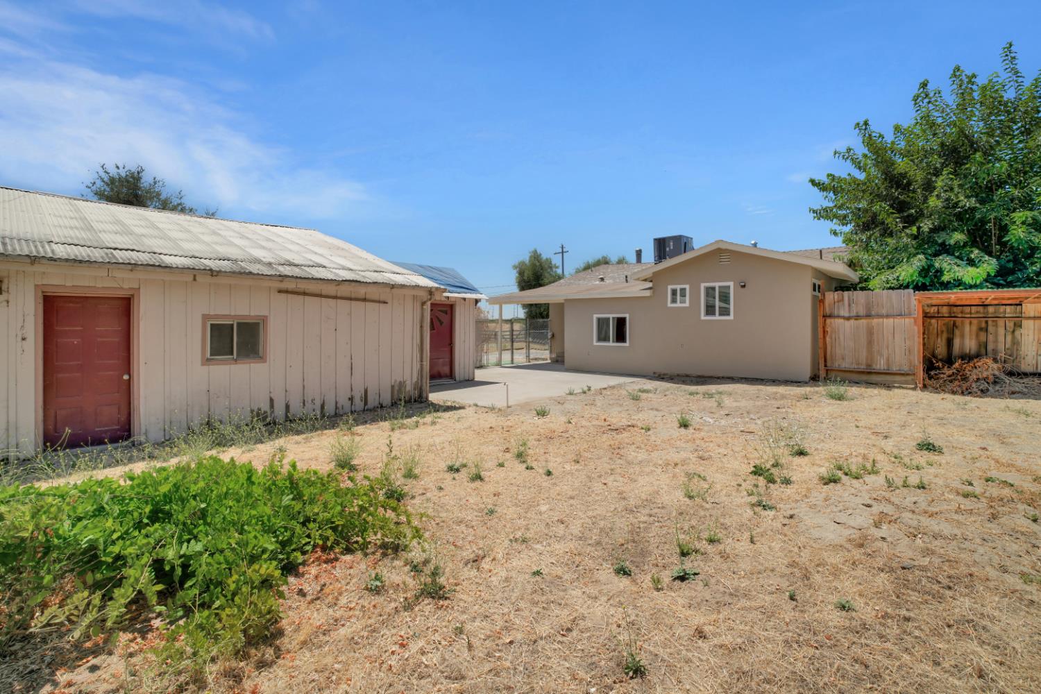 8400 Crane Rd, Oakdale, CA 95361