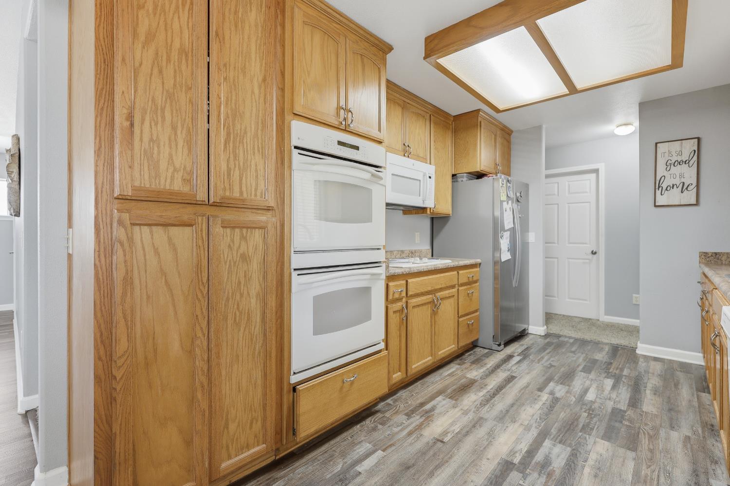 9765 Laredo St, La Grange, CA 95329