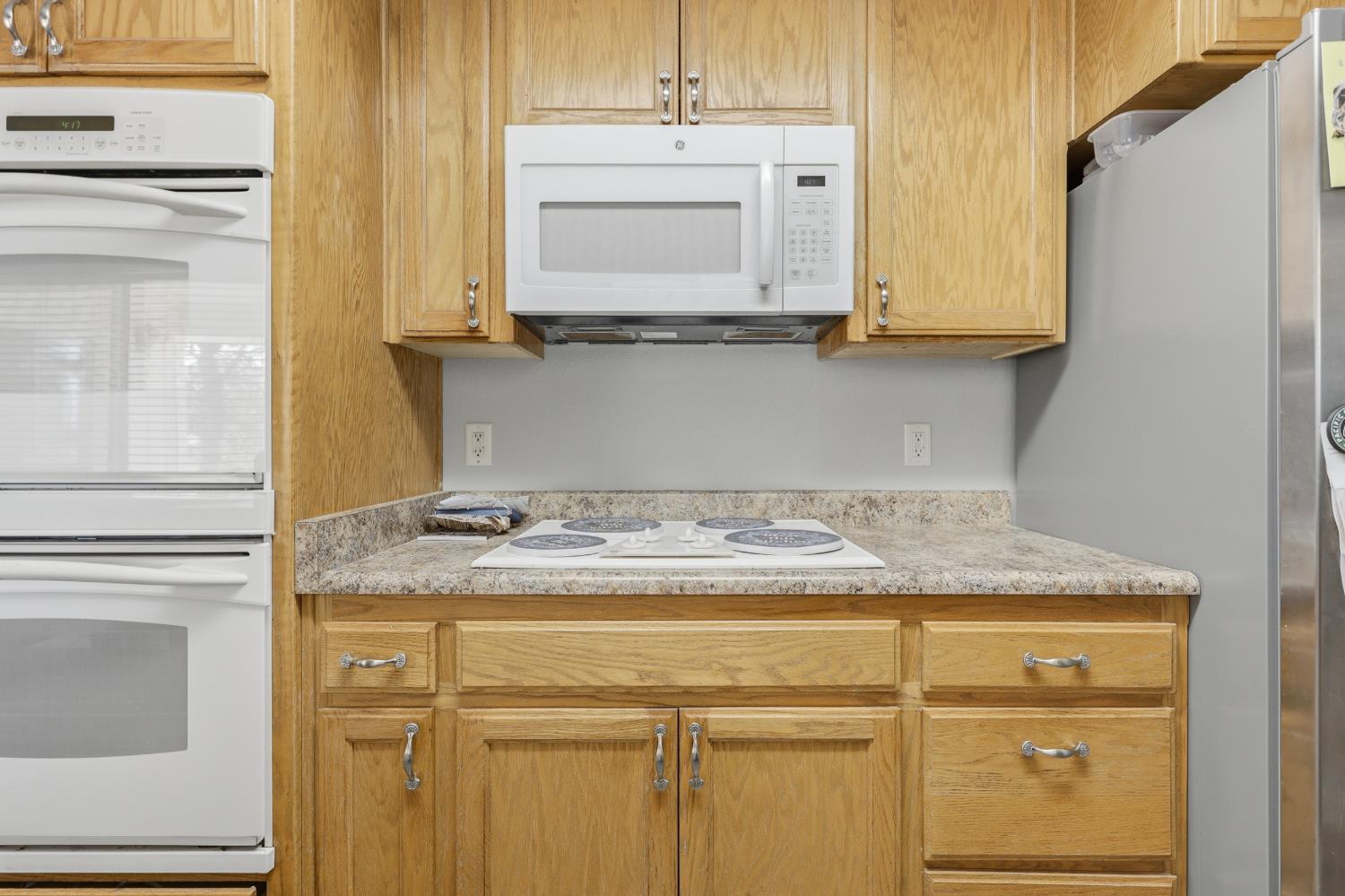 9765 Laredo St, La Grange, CA 95329