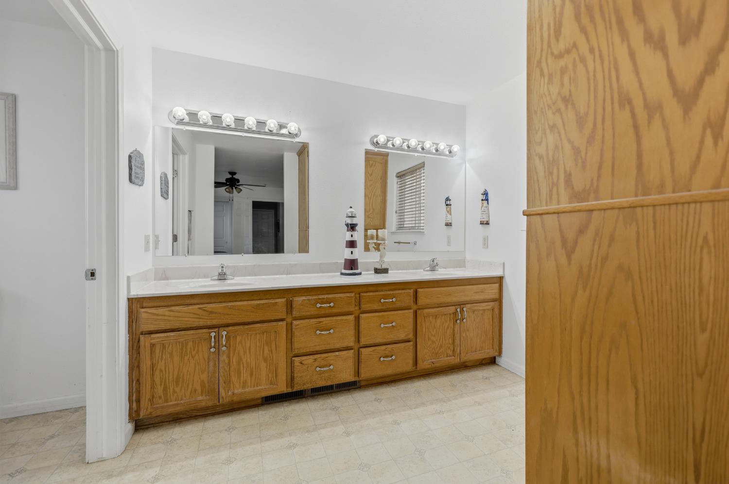 9765 Laredo St, La Grange, CA 95329