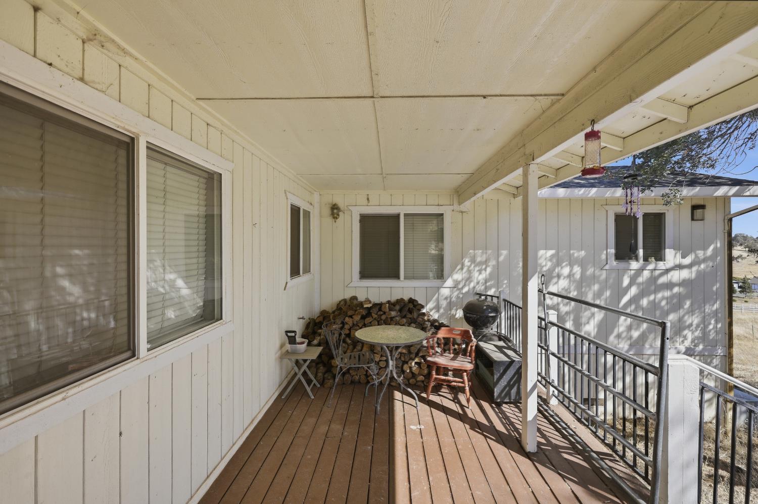 9765 Laredo St, La Grange, CA 95329