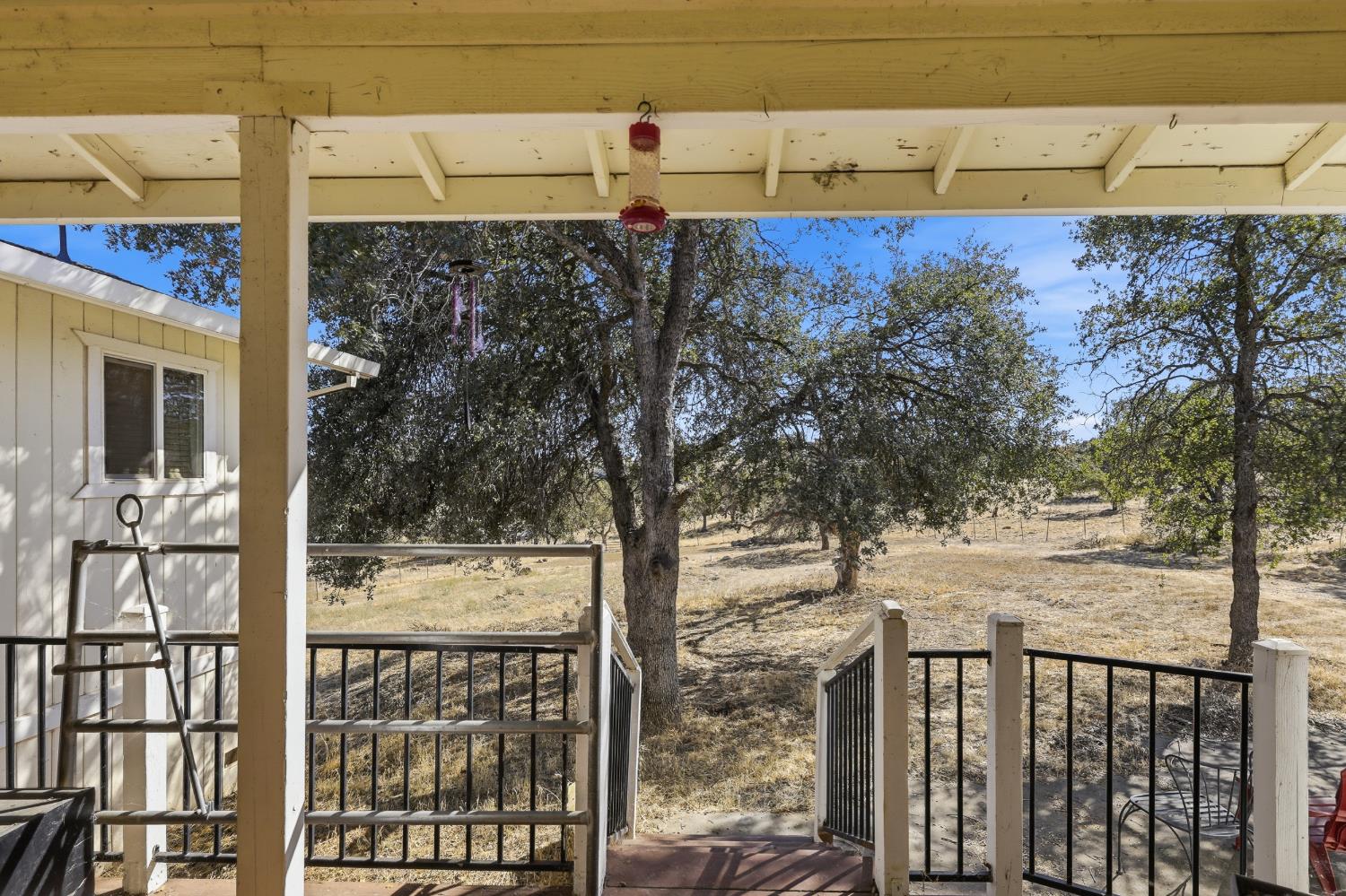 9765 Laredo St, La Grange, CA 95329