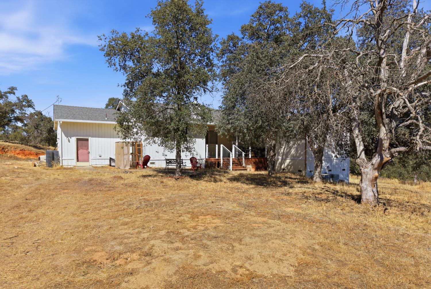 9765 Laredo St, La Grange, CA 95329