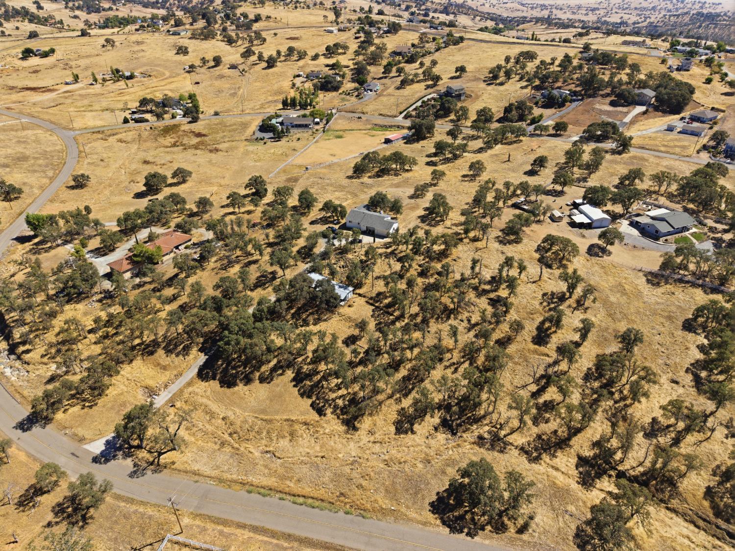 9765 Laredo St, La Grange, CA 95329
