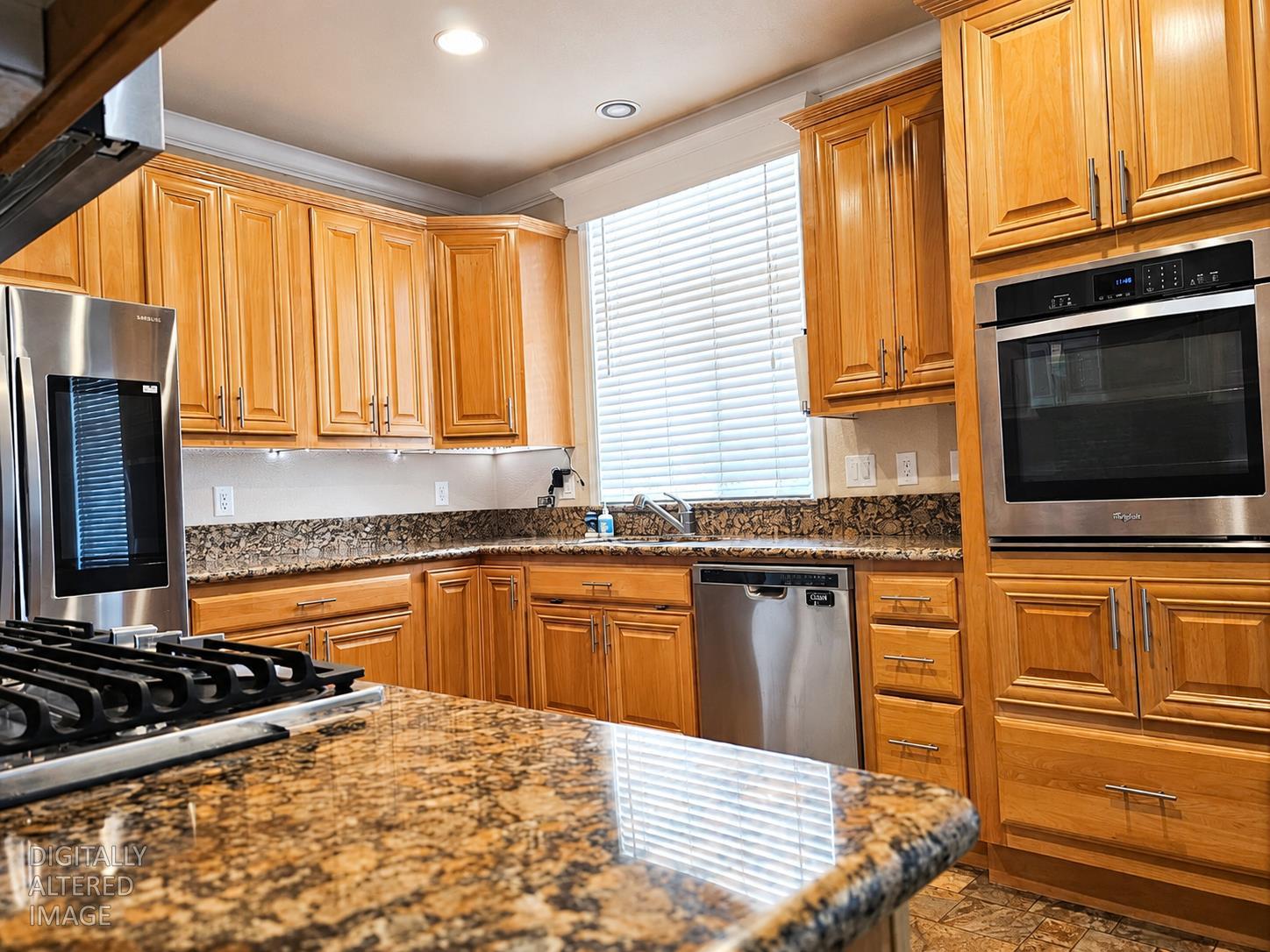 8200 Jantzen Rd #183, Modesto, CA 95357