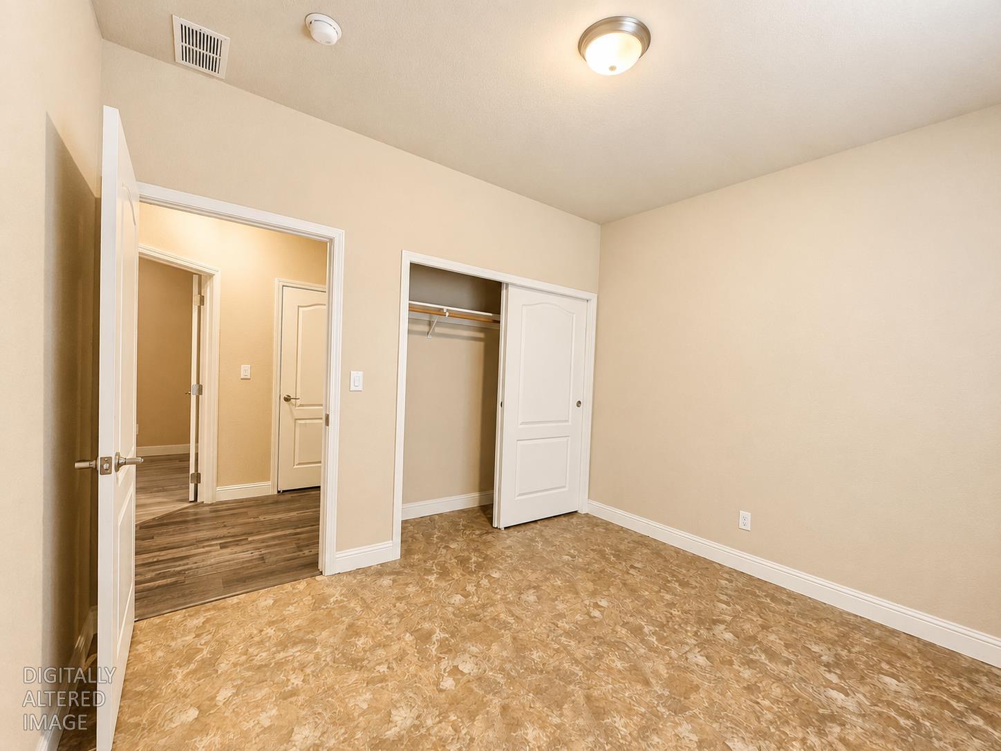 8200 Jantzen Rd #183, Modesto, CA 95357