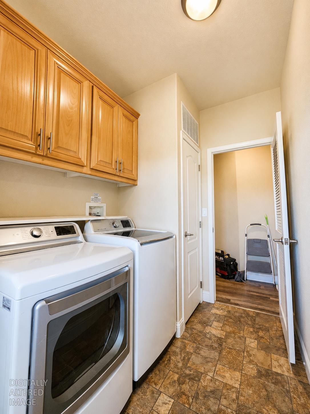 8200 Jantzen Rd #183, Modesto, CA 95357