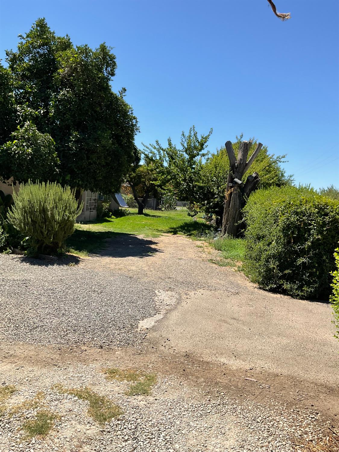 303 Plainsburg Rd, Planada, CA 95365