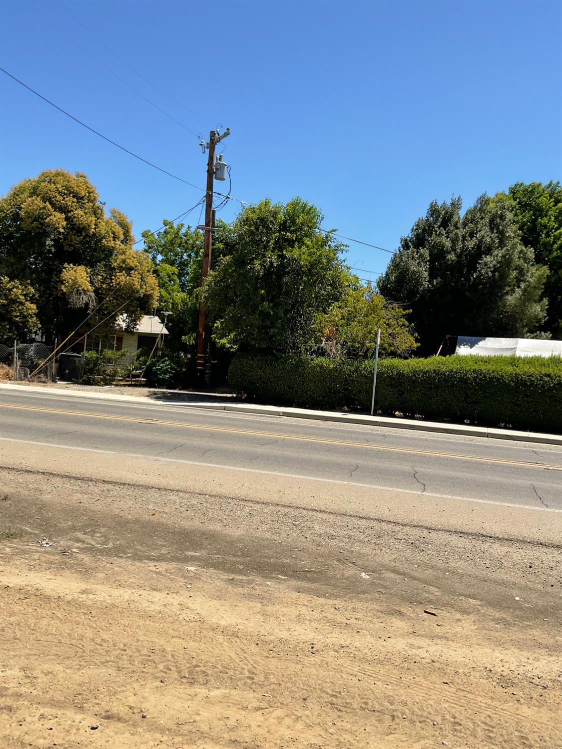 303 Plainsburg Rd, Planada, CA 95365