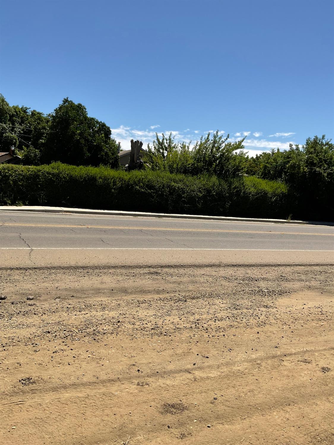303 Plainsburg Rd, Planada, CA 95365