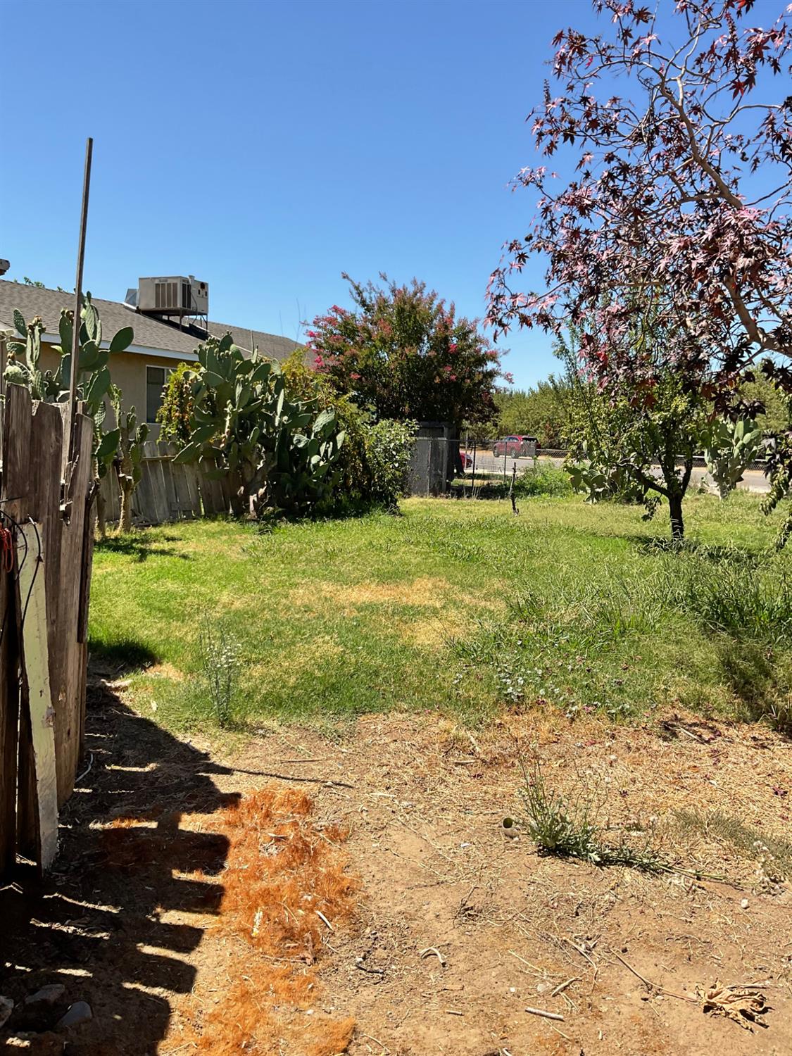 303 Plainsburg Rd, Planada, CA 95365