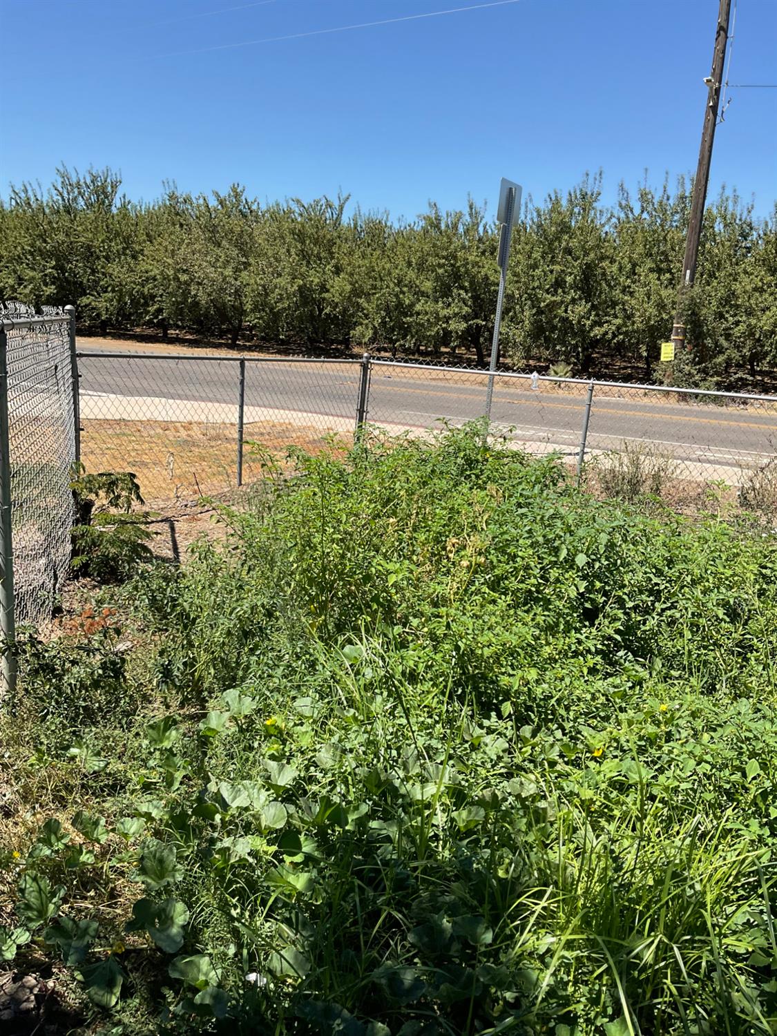 303 Plainsburg Rd, Planada, CA 95365