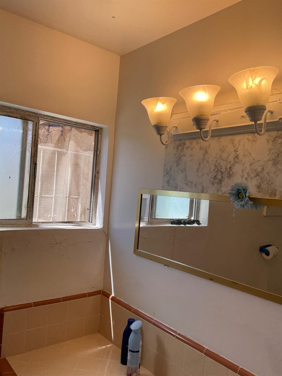 303 Plainsburg Rd, Planada, CA 95365