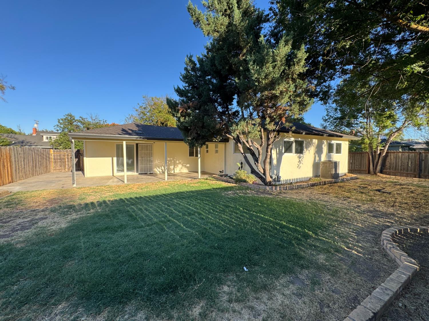 2302 Monte Carlo Ave, Modesto, CA 95350
