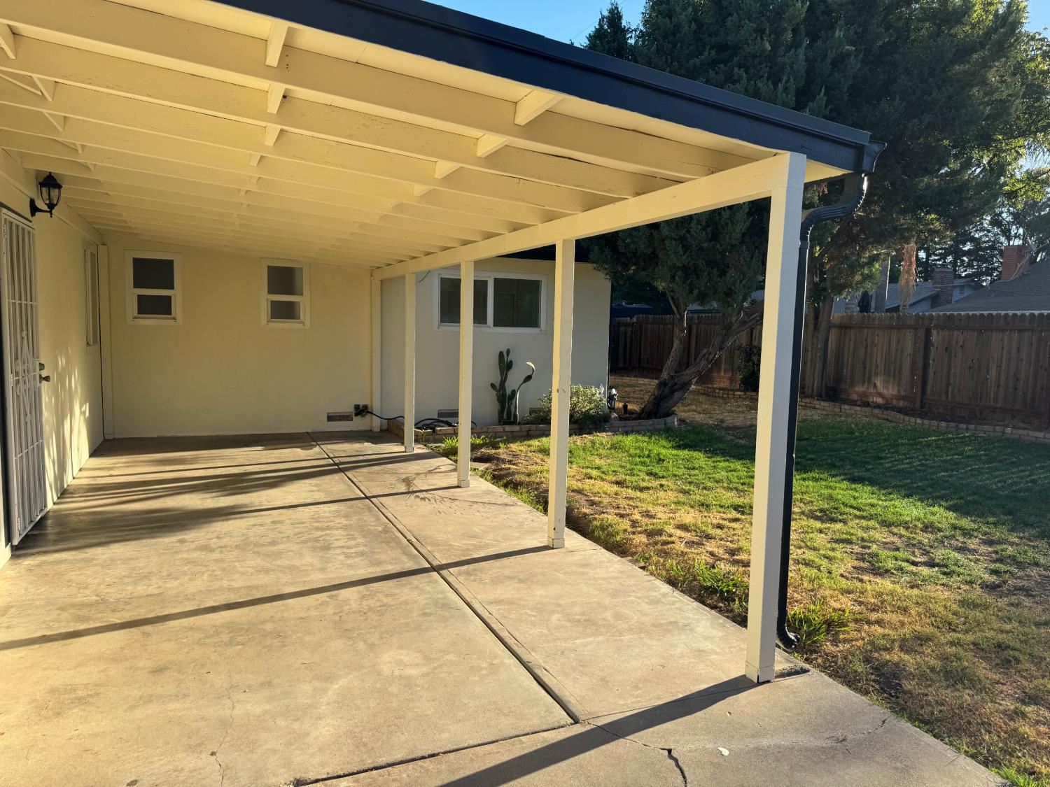 2302 Monte Carlo Ave, Modesto, CA 95350