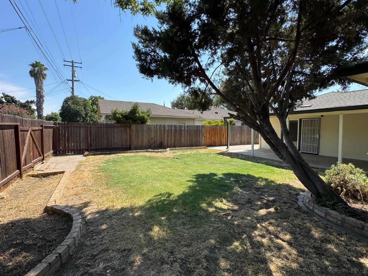2302 Monte Carlo Ave, Modesto, CA 95350