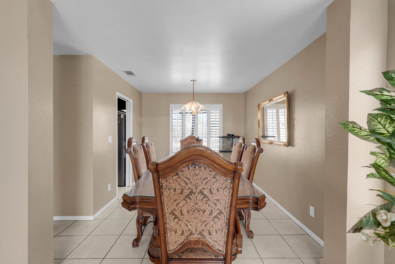 2204 Park Faith Ln, Modesto, CA 95358