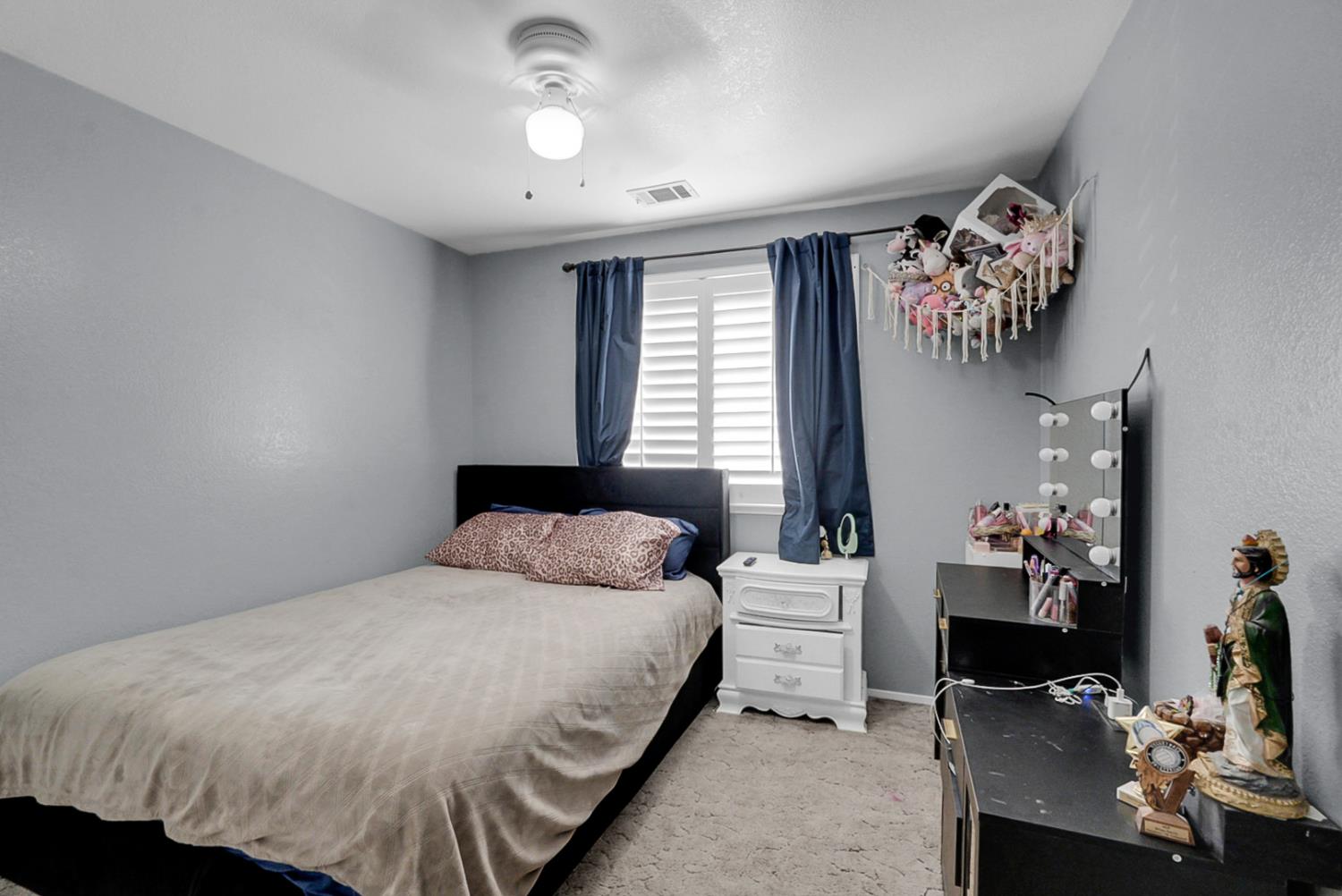 2204 Park Faith Ln, Modesto, CA 95358