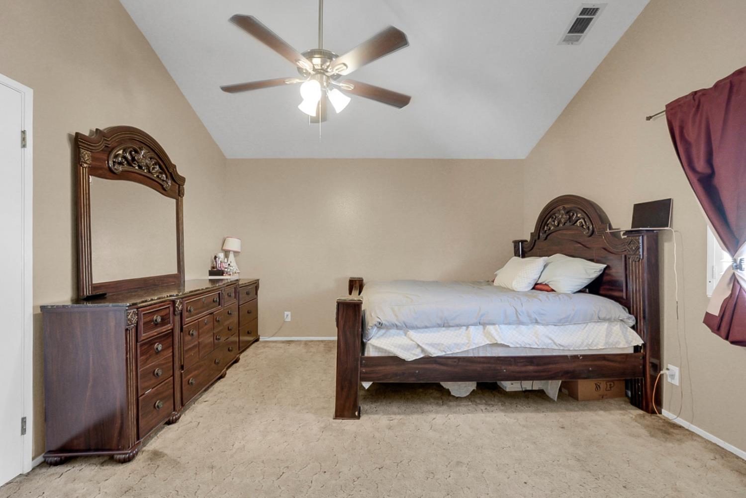 2204 Park Faith Ln, Modesto, CA 95358