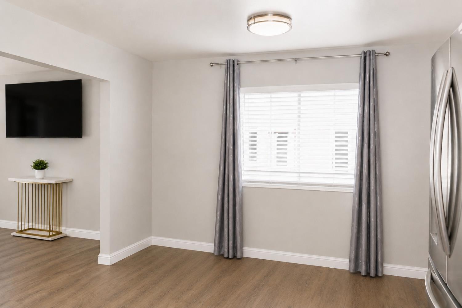 1824 Ellison Dr, Modesto, CA 95355