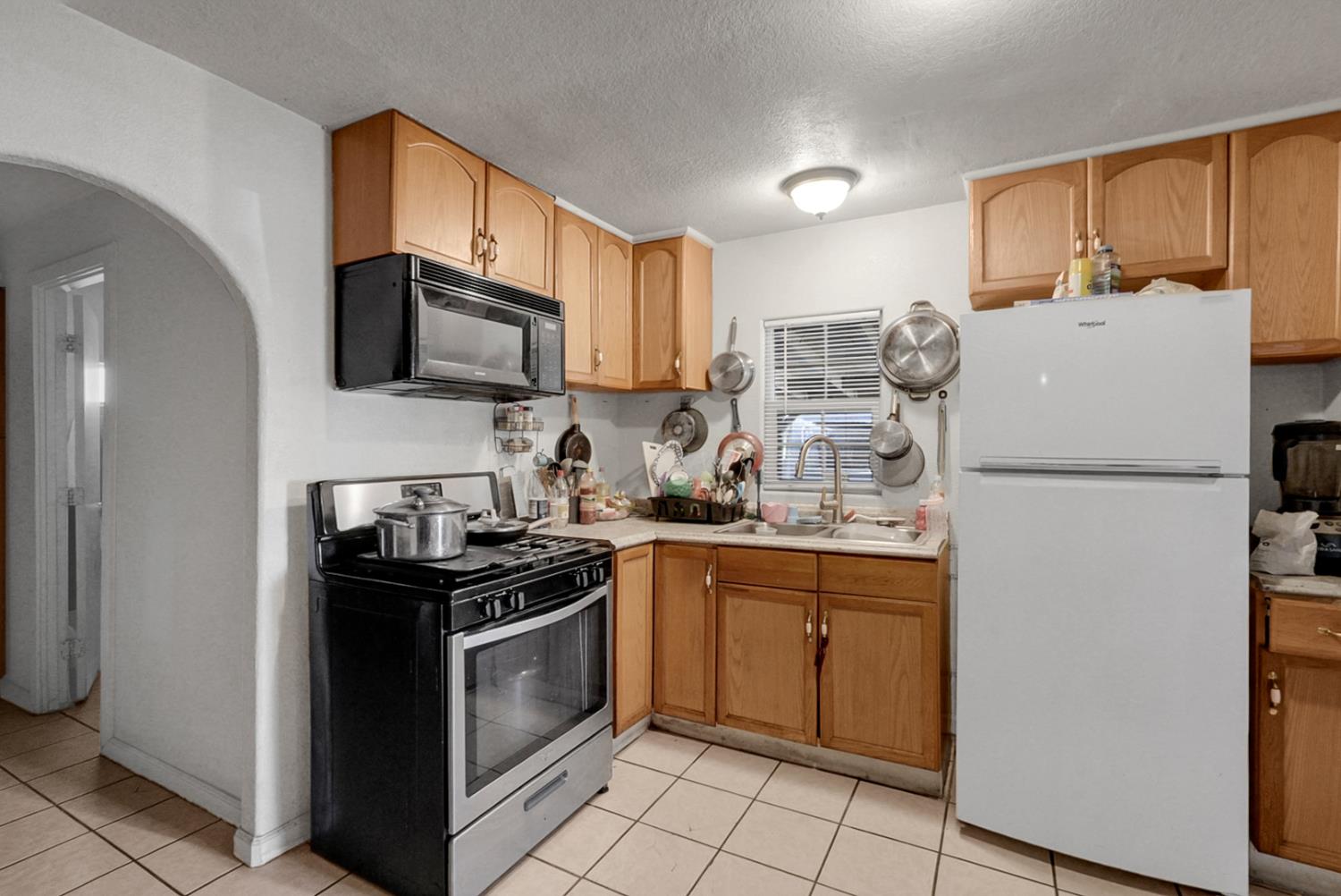 1514 Eureka St, Modesto, CA 95358