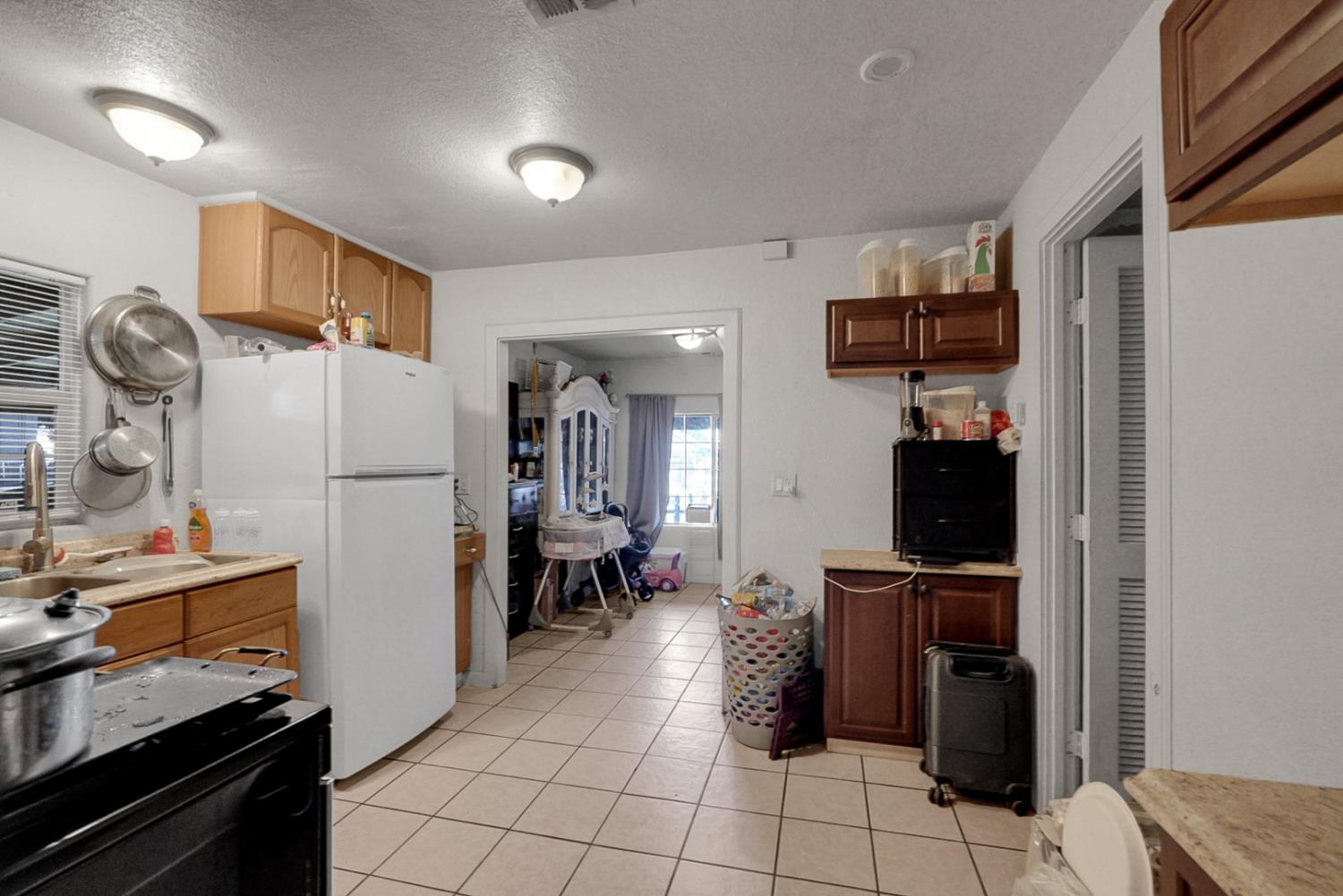1514 Eureka St, Modesto, CA 95358