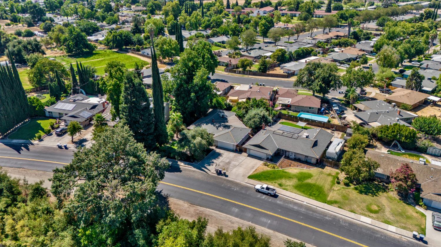 1150 E South Bear Creek Dr, Merced, CA 95340