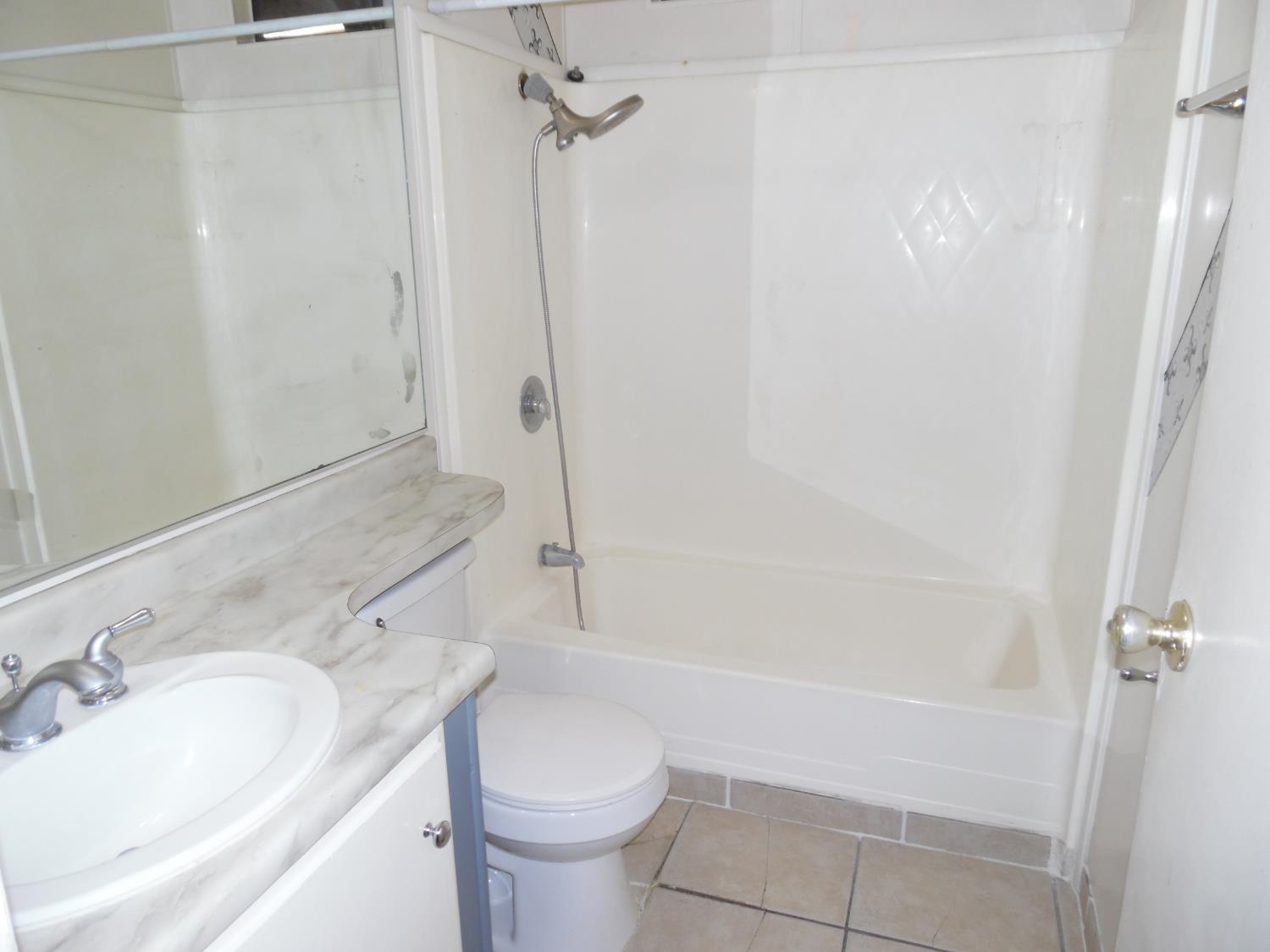 4399 Aplicella Ct #30, Manteca, CA 95337