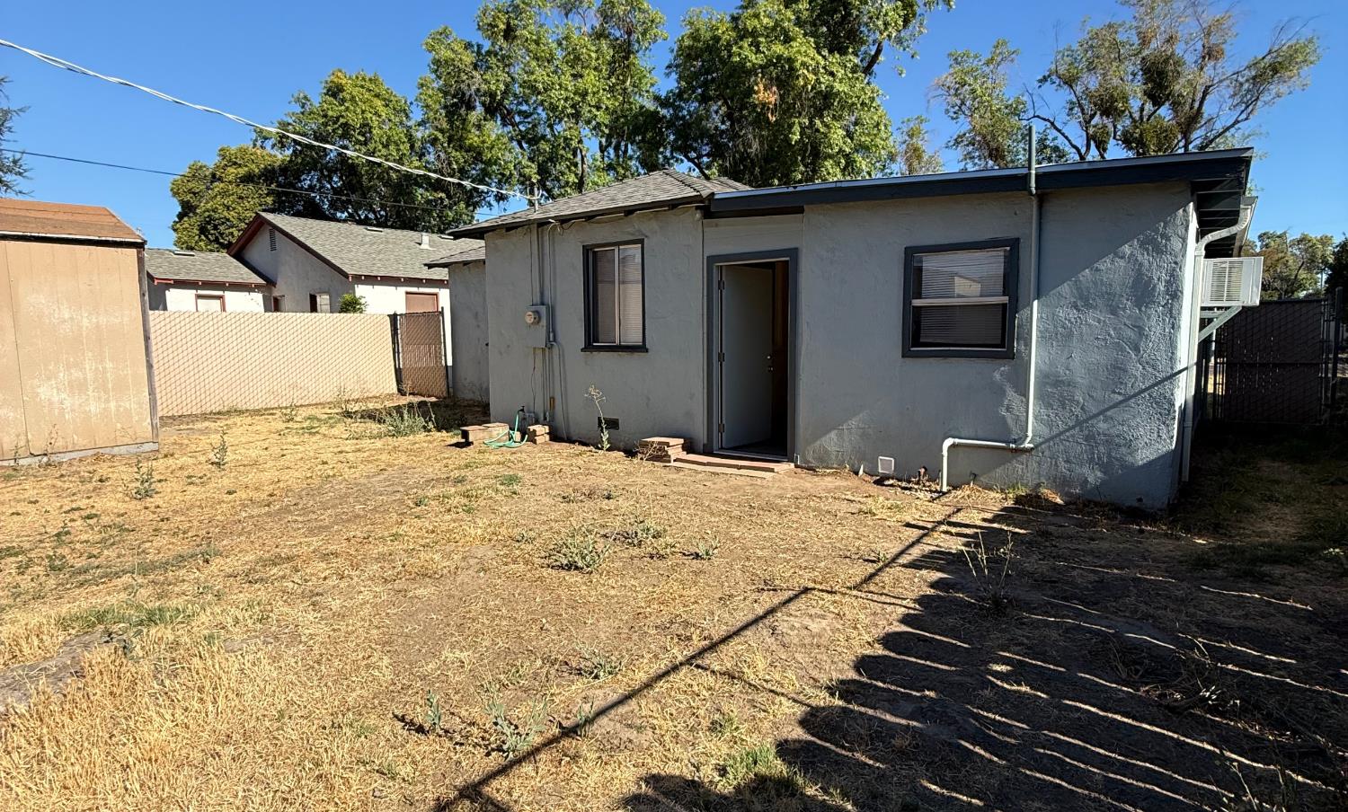 1820 Idalou Ave, Modesto, CA 95350