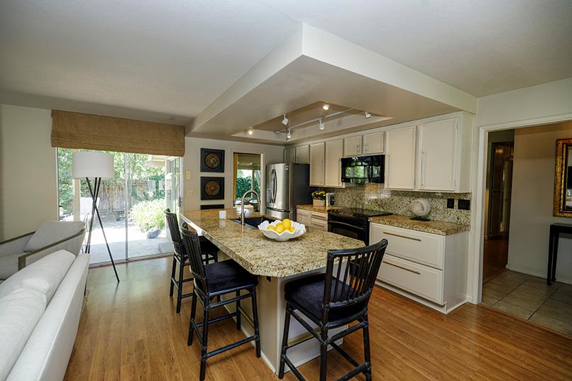 1420 Glenhaven Dr, Modesto, CA 95355