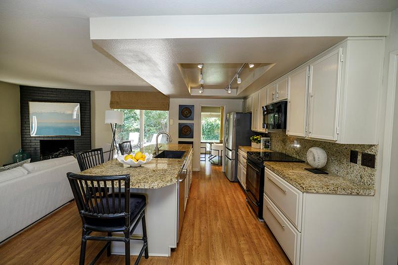 1420 Glenhaven Dr, Modesto, CA 95355