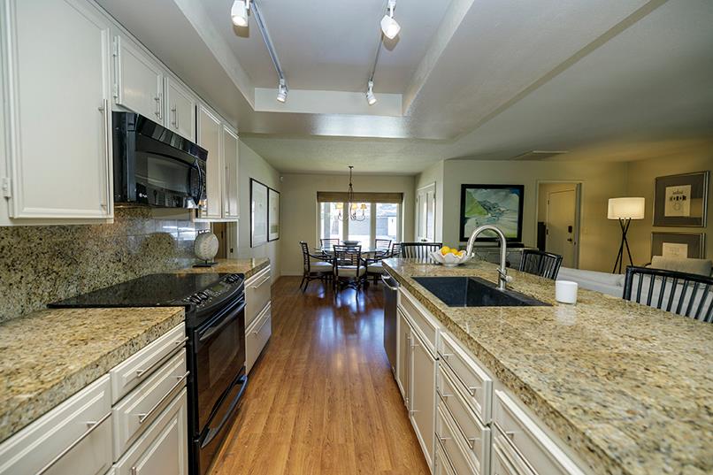 1420 Glenhaven Dr, Modesto, CA 95355