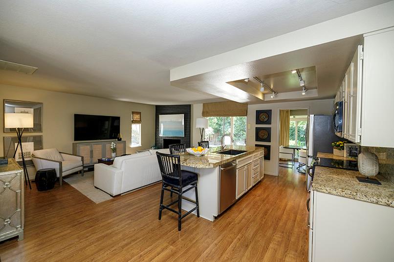 1420 Glenhaven Dr, Modesto, CA 95355