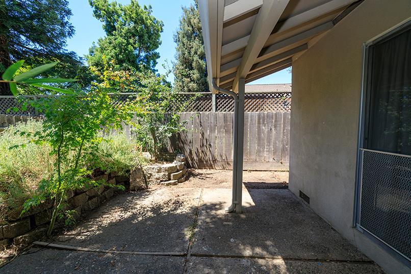 1420 Glenhaven Dr, Modesto, CA 95355