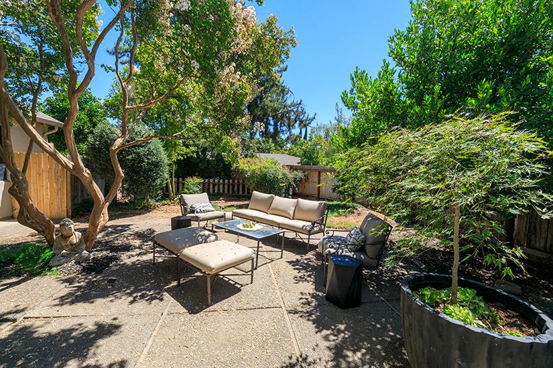 1420 Glenhaven Dr, Modesto, CA 95355