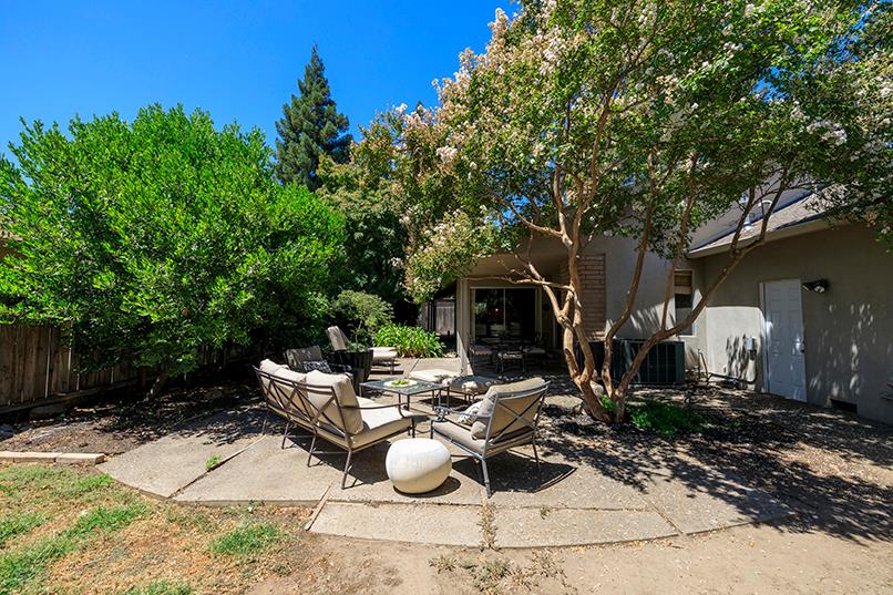 1420 Glenhaven Dr, Modesto, CA 95355
