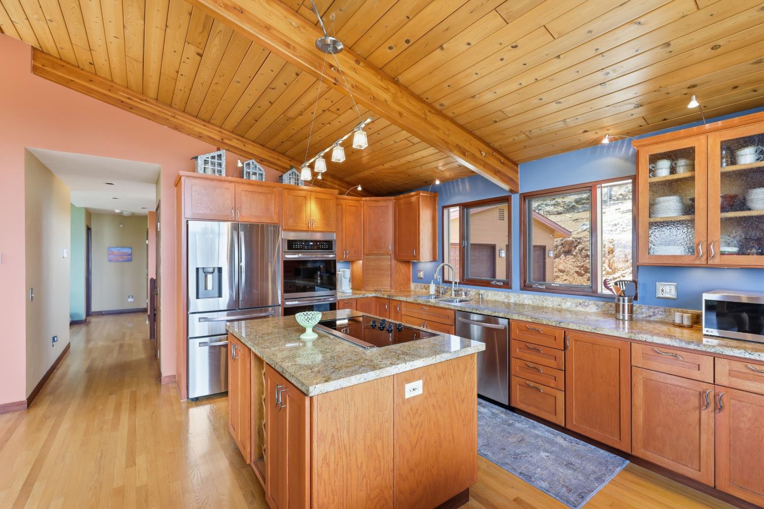 9256 Lazo Way, La Grange, CA 95329