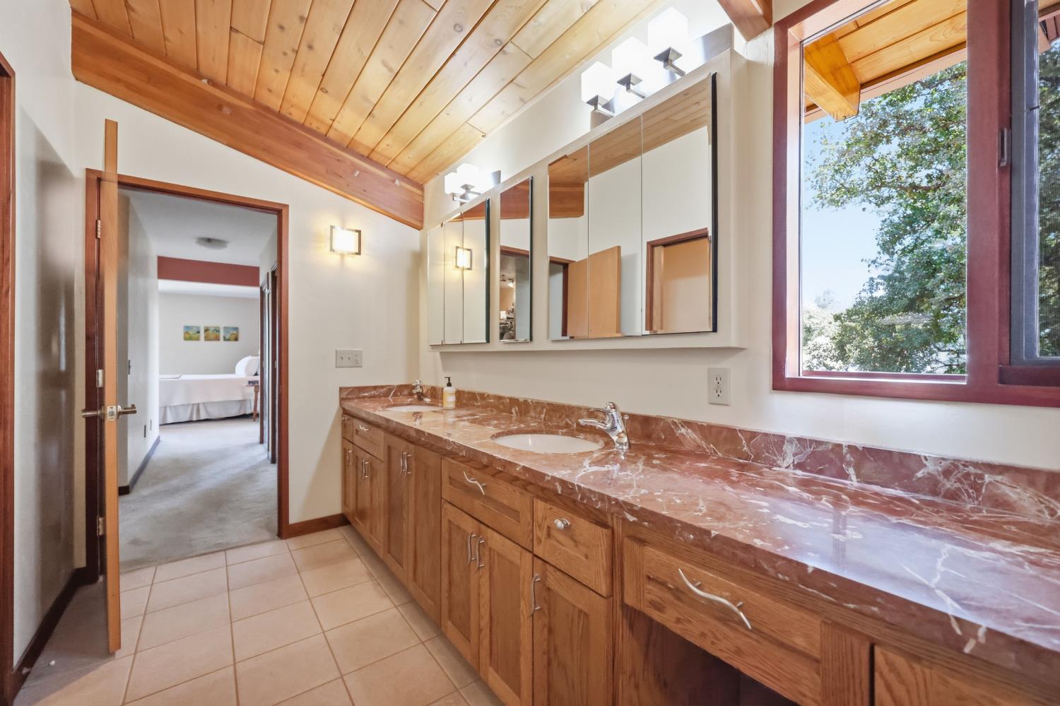 9256 Lazo Way, La Grange, CA 95329