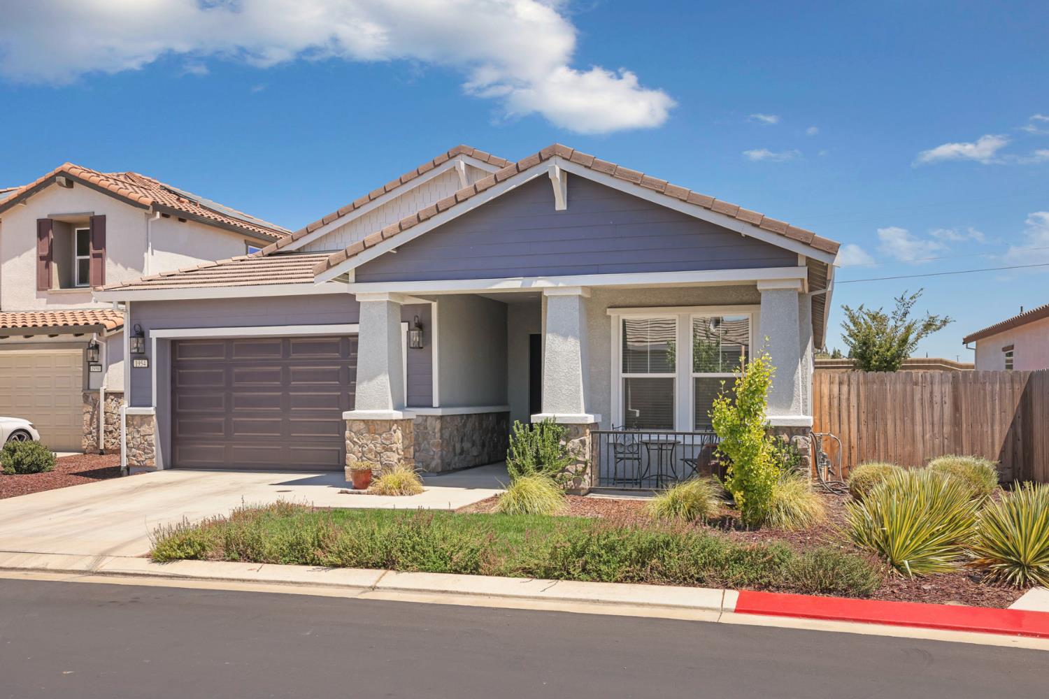 1954 Carmel Ranch Cir, Oakdale, CA 95361