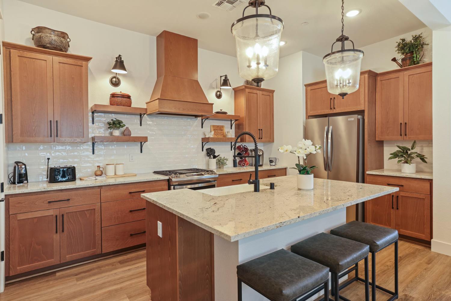 1954 Carmel Ranch Cir, Oakdale, CA 95361
