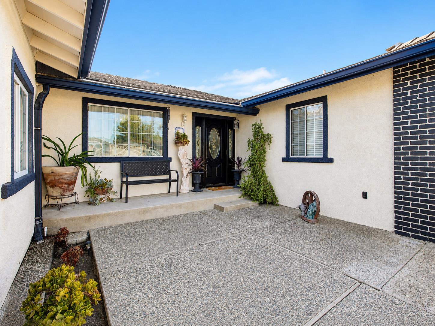 8322 Winfield Dr, Hilmar, CA 95324