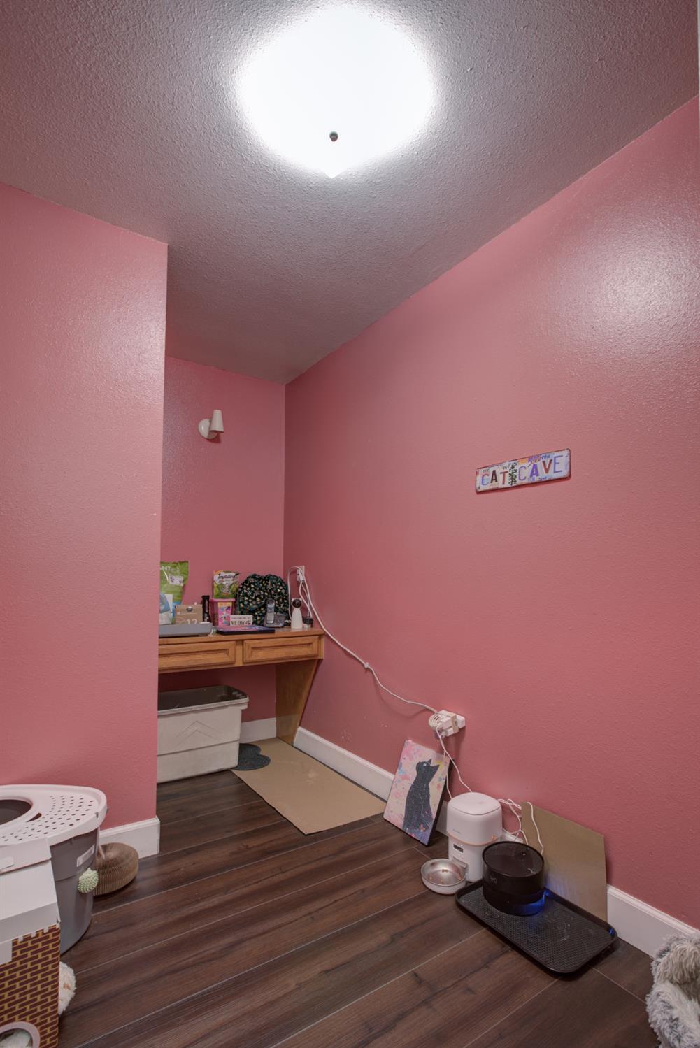8322 Winfield Dr, Hilmar, CA 95324
