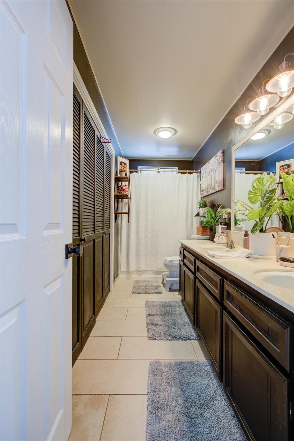 8322 Winfield Dr, Hilmar, CA 95324