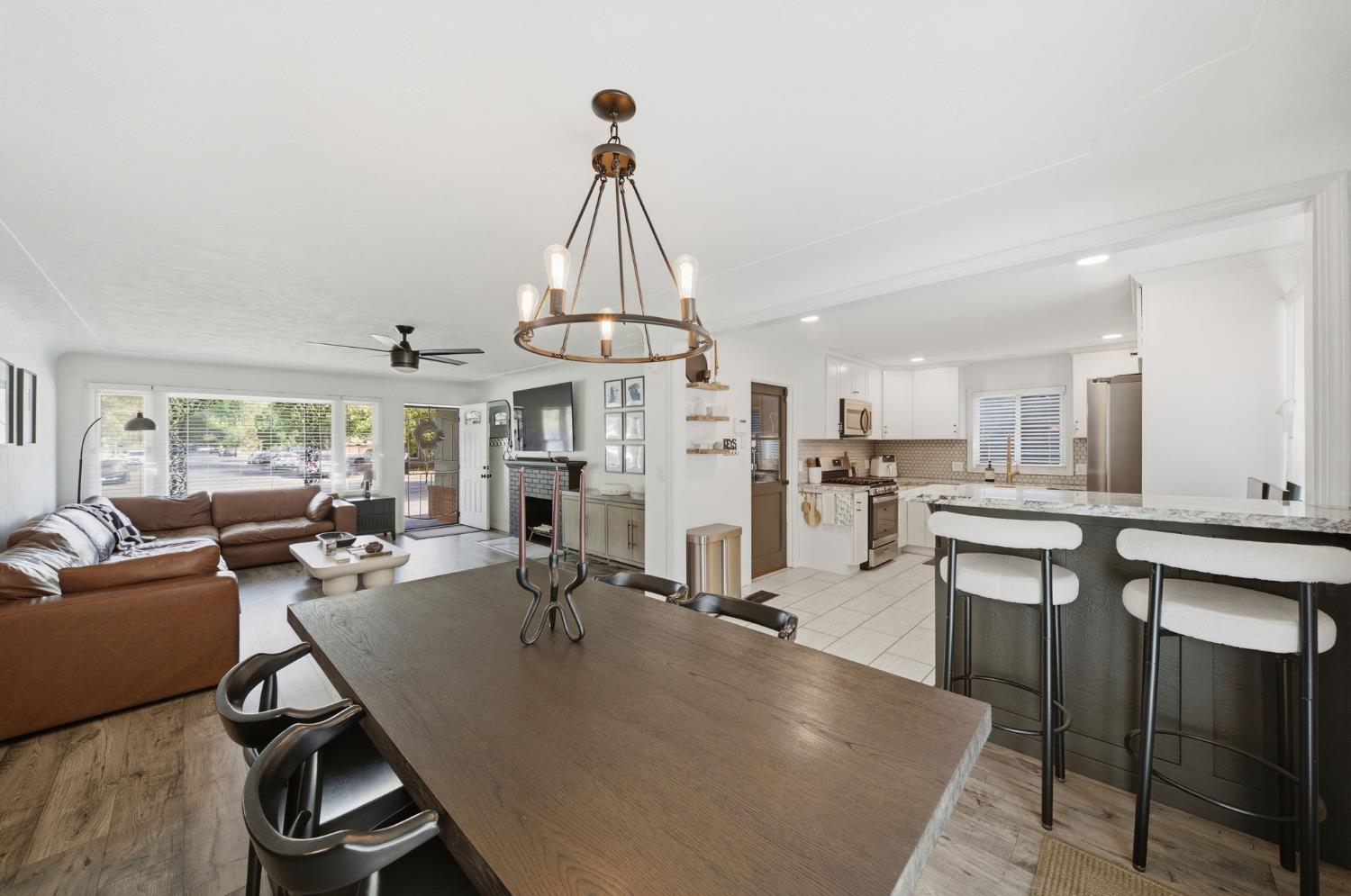 2412 Miller Ave, Modesto, CA 95354